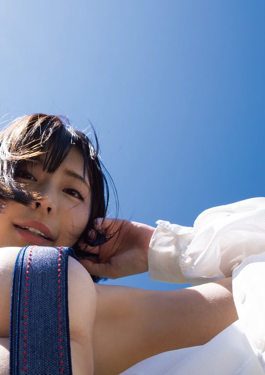 图片[2]-2023.12.08 小日向结衣首本写真集 超级情色 - 在线免费观看-阅图吧