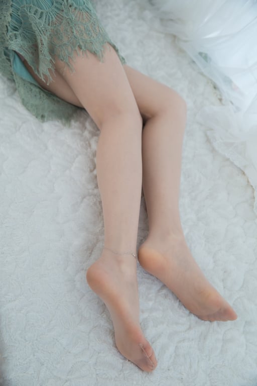 图片[111]-#Hot Sia不吃鱼 绿色吊带 - 全本免费在线观看-阅图吧