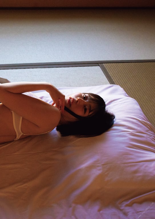 图片[41]-2023.12.08 小日向结衣首本写真集 超级情色 - 在线免费观看-阅图吧