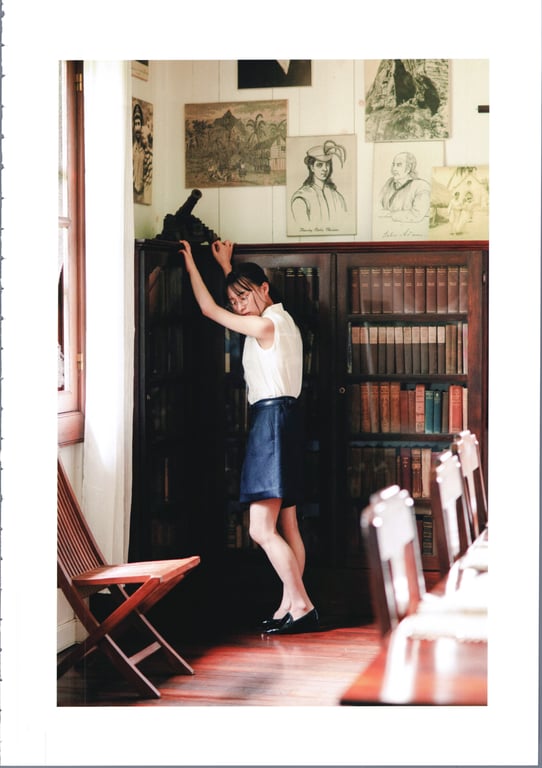 图片[6]-Ayane Suzuki 鈴木絢音 - 1st Photobook The angle of the light 光之角度 (2020-11-10) - 在线免费观看-阅图吧