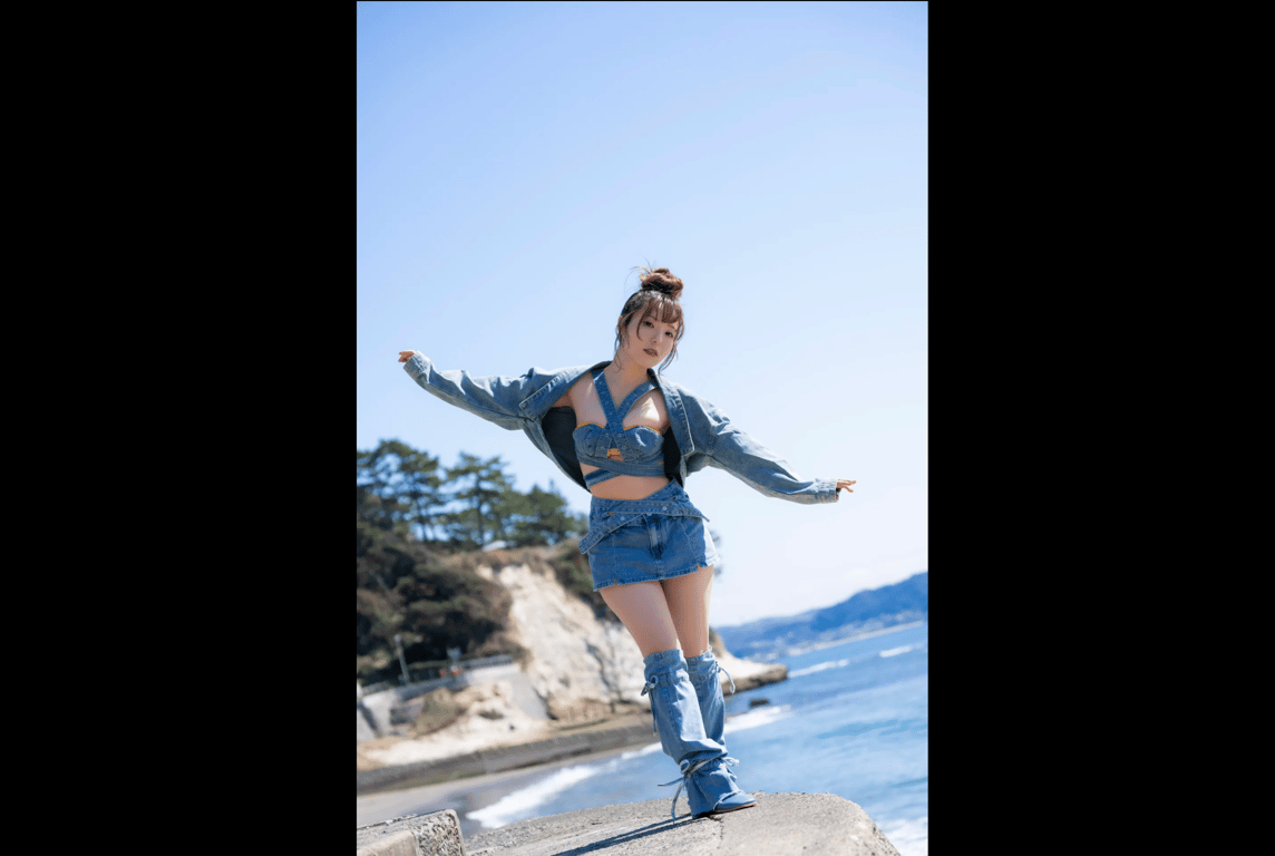 『Dow 90000』吉原怜那「First Friday 20 Cuts」 (Friday Gold)-阅图吧