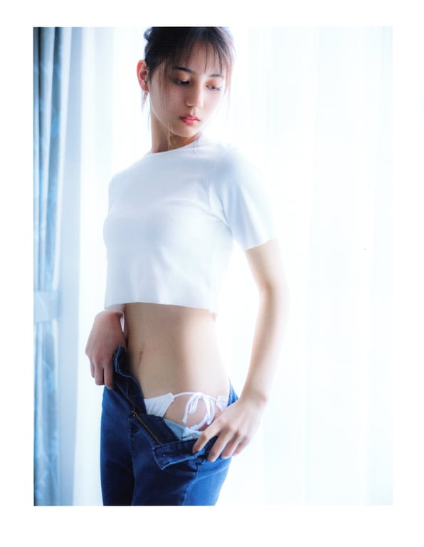 图片[36]-Nao Kosaka 小坂菜绪 1st Photobook - Who are you 你是谁 (2021-06-29) (Canon scan) - 在线免费观看-阅图吧