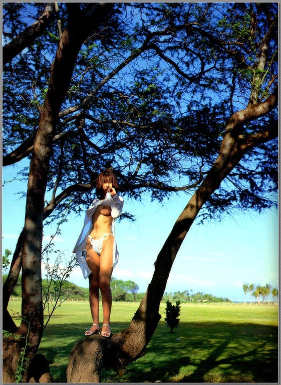 图片[2]-Narua Asami 浅海成亚 - Queen Bee - 在线免费观看-阅图吧