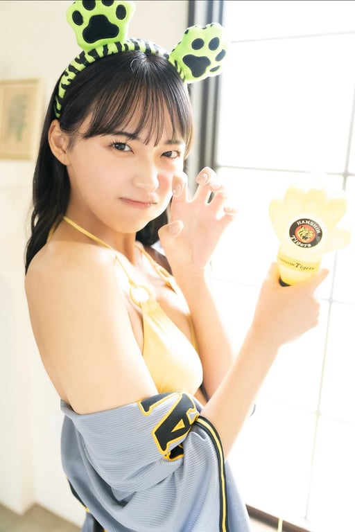 图片[4]-#FRIDAY GOLD 关西傍晚的面孔！中西花 现役女大学生天气预报员首次比基尼拍摄抢先公开10张 - 全本免费在线观看-阅图吧