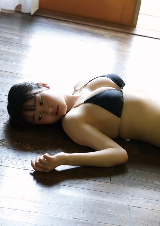 图片[27]-2024.12.09 白滨美羽『难忘的恋爱滋味』BOMB数字写真集 - 在线免费观看-阅图吧