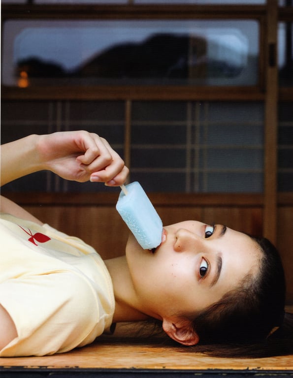 图片[114]-Nao Kosaka 小坂菜绪 1st Photobook - Who are you 你是谁 (2021-06-29) (Canon scan) - 在线免费观看-阅图吧