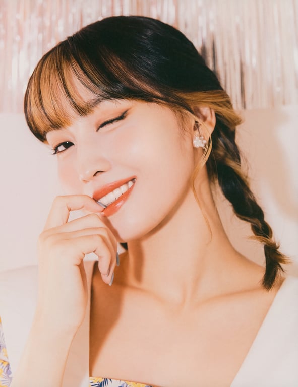 图片[105]-2021.11 TWICE 6th Anniversary 'Happy TWICE & ONCE day!' AR 写真集 - 在线免费观看-阅图吧