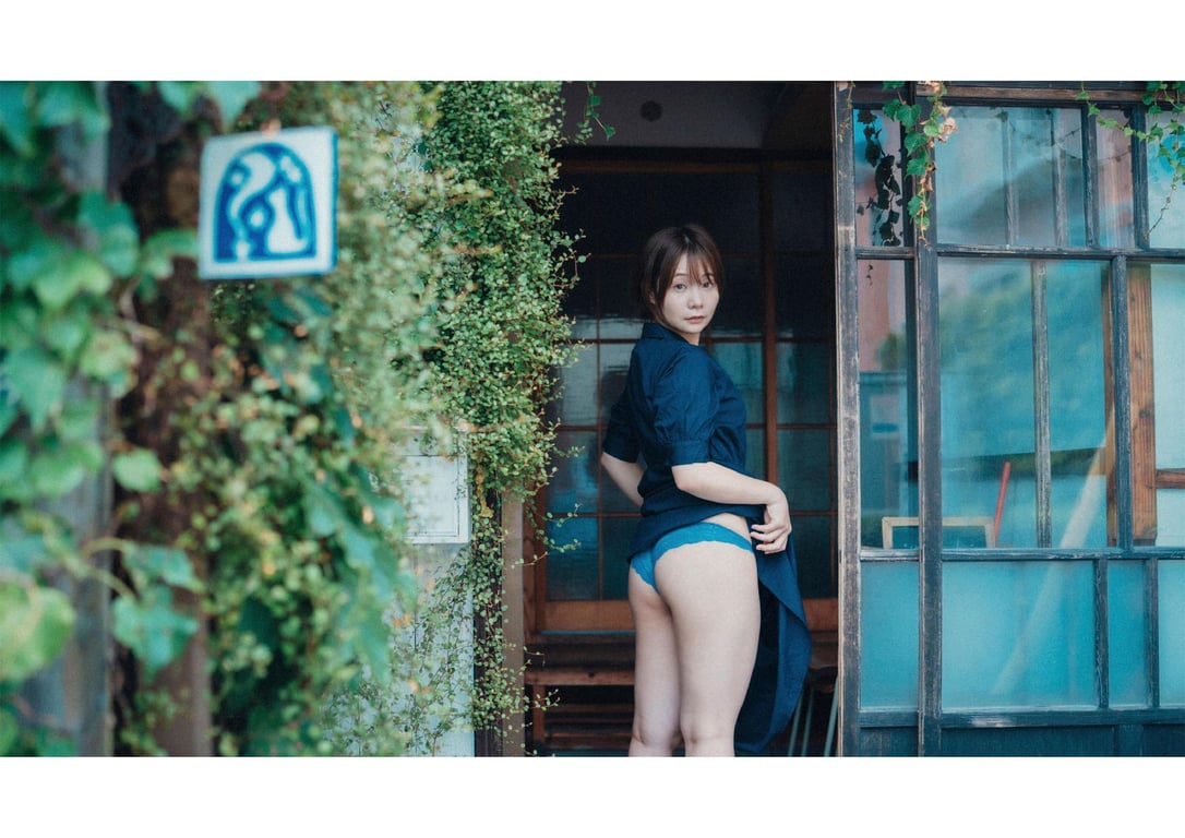 图片[177]-Mana 真奈 blue. ~ Mana Portrait Album ~ (Wunder_Publishing_House.) - 在线免费观看-阅图吧