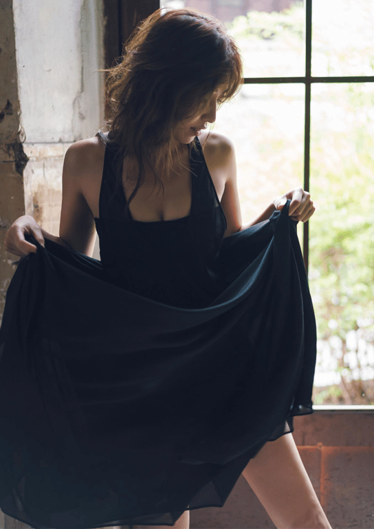 图片[40]-2024.12.19 山下Emily 1st写真集「SHY」 - 在线免费观看-阅图吧