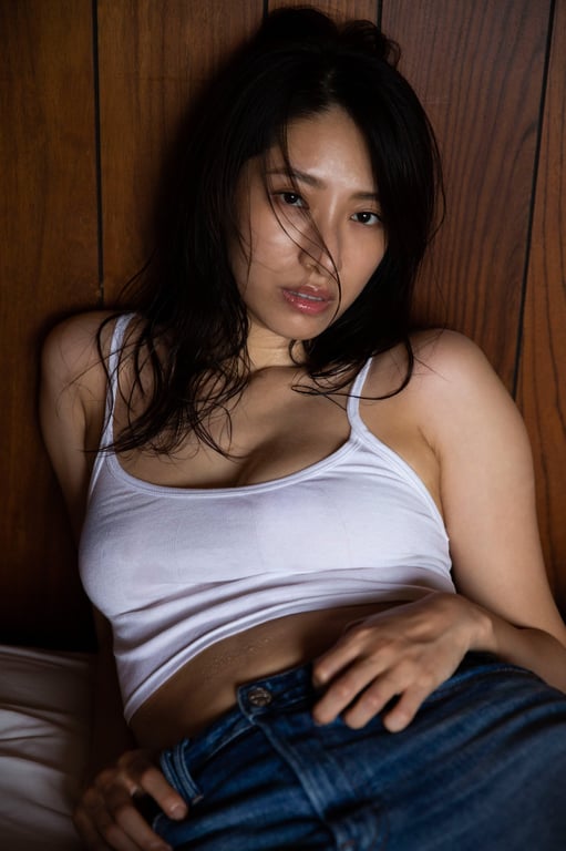 图片[2]-2021.09.26 染谷有香、決意の初裸体写真集で超抜群ボディー披露 「〝隠れ食い込み〟見つけて」 - 在线免费观看-阅图吧