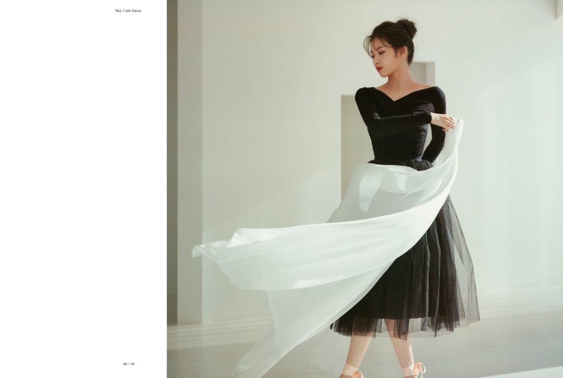 图片[33]-#TWICE Sana 1st Photobook 「Yes, I am Sana.」 - 全本免费在线观看-阅图吧