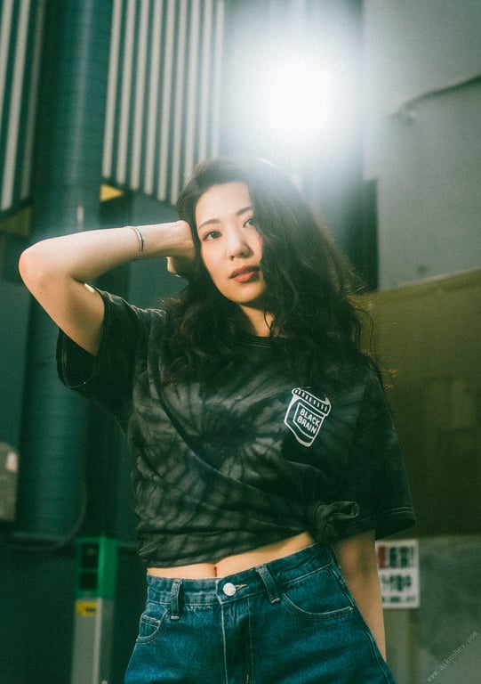 图片[26]-#NEWLOOK【girl meets street】山岸逢花 - 在线免费观看-阅图吧