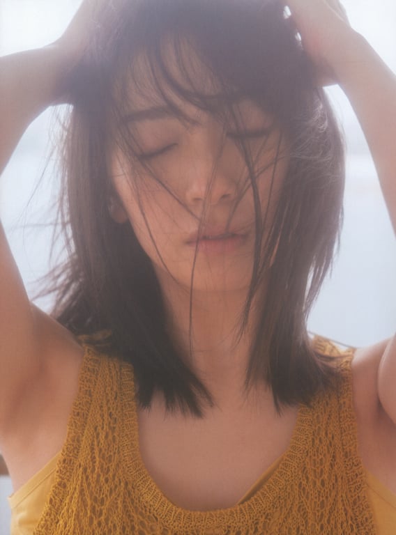 图片[161]-Miku Kanemura 金村美玖 – 1st Photobook Compass 罗针盘 (2022-12-20) - 阅图吧-阅图吧