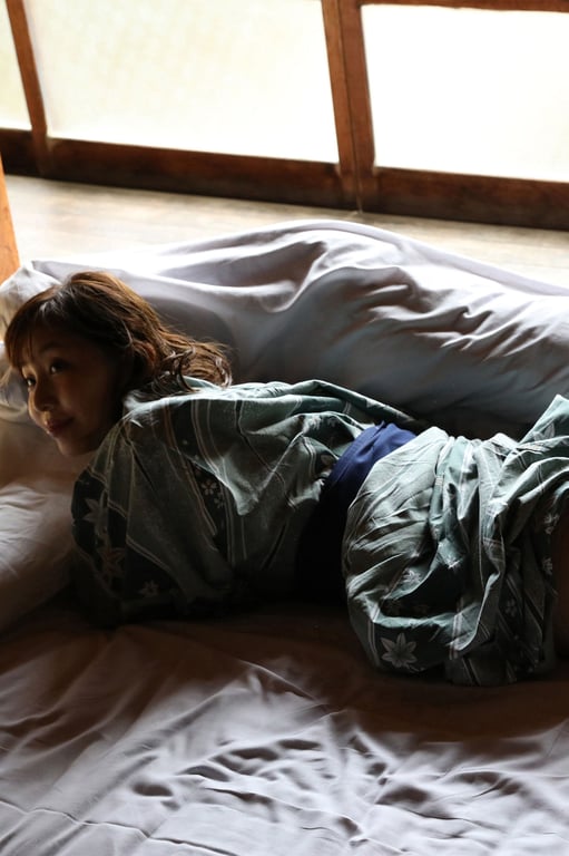 图片[113]-#FRIDAYデジタル写真集 塩地美澄 「一泊二日、有隐情的旅行 ｖｏｌ．３ １３０页的超完全版！」 - 全本免费在线观看-阅图吧