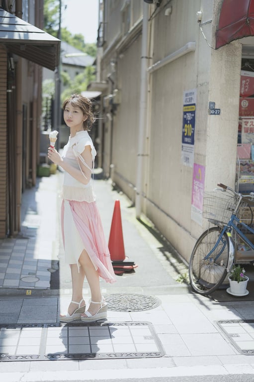 图片[38]-白石麻衣 グラから見るか？エモから見るか？ヤンマガデジタル写真集 - 在线免费观看-阅图吧