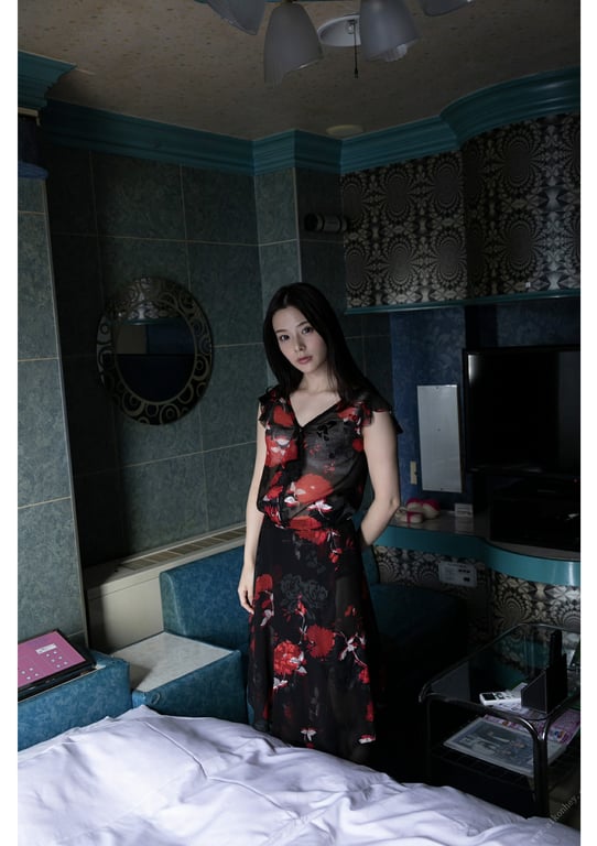 图片[4]-#Nene Yoshitaka 吉高宁宁 Love Hotel Weekly Post 周刊邮报数字写真集 (2019.09.09) - 全本免费在线观看-阅图吧