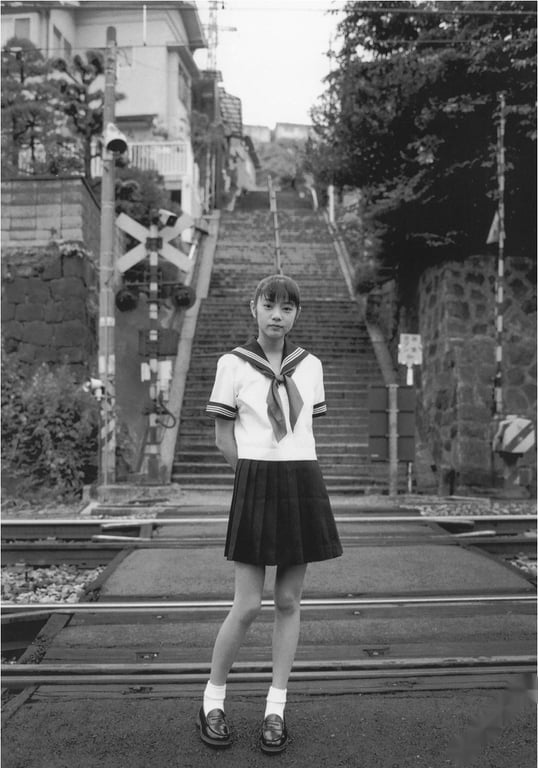 图片[70]-#Yuria Haga 芳贺优里亚 – Girl singing on a slope 坂道唱歌的少女 (2001-07-25) - 全本免费在线观看-阅图吧