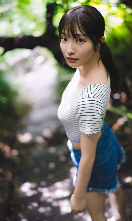 图片[40]-2024.09.09 【数字限定】里仲菜月写真集「看这边，小菜月！」 (週刊プレイボーイ PHOTO BOOK) - 在线免费观看-阅图吧