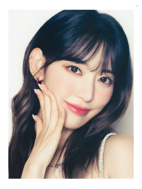 图片[113]-DICON ISSUE N_4 (LE SSERAFIM) - 在线免费观看-阅图吧