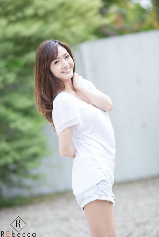 Hana Aoyama 青山花 - Hana Fine weather older sister 精神抖擞天气姐姐-阅图吧