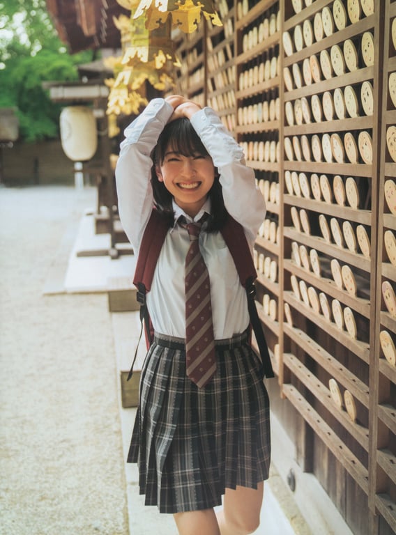 图片[77]-Miku Kanemura 金村美玖 – 1st Photobook Compass 罗针盘 (2022-12-20) - 阅图吧-阅图吧