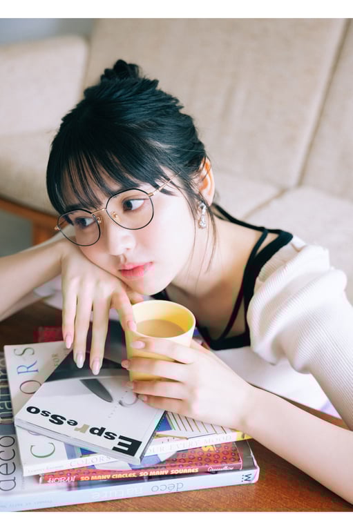 图片[25]-Suzuka Chinzei 镇西寿寿歌 - WHITE graph (2023-07-28) - 在线免费观看-阅图吧