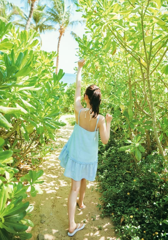 图片[20]-2024.12.17 佐佐木美玲1st写真集「阳光洒落的游行」 - 在线免费观看-阅图吧