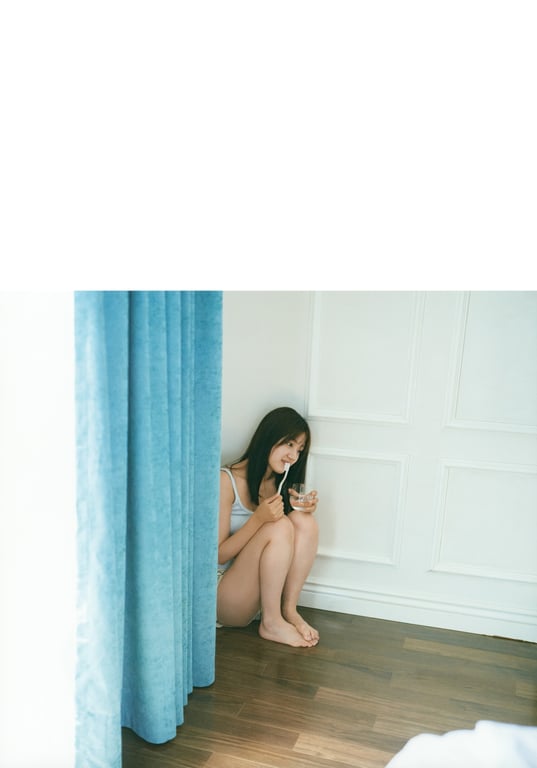 图片[42]-2024.12.17 佐佐木美玲1st写真集「阳光洒落的游行」 - 在线免费观看-阅图吧