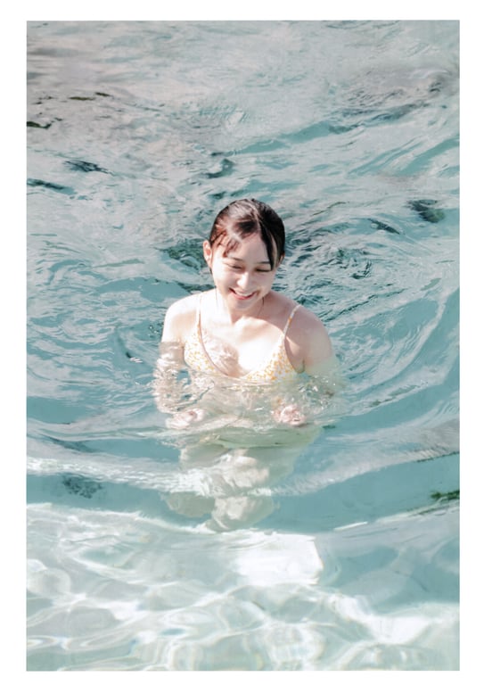 图片[26]-Ayane Suzuki 鈴木絢音 - 1st Photobook The angle of the light 光之角度 (2020-11-10) - 在线免费观看-阅图吧