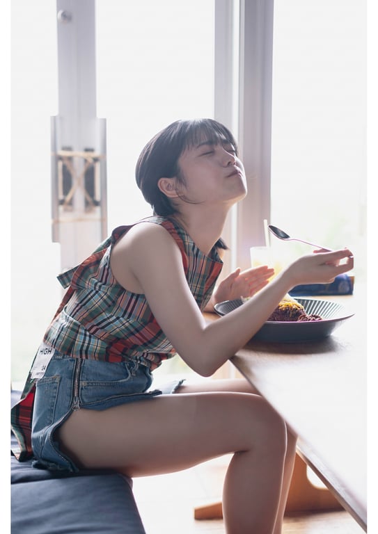 图片[118]-2024.08.28 【電子版だけの特典カットつき】石浜芽衣1st 写真集 闪耀 - 在线免费观看-阅图吧