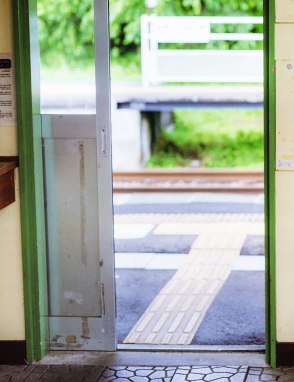图片[79]-#Nao Kosaka 小坂菜绪 (日向坂46) 1st写真集 你是谁？ Cannon scan - 全本免费在线观看-阅图吧