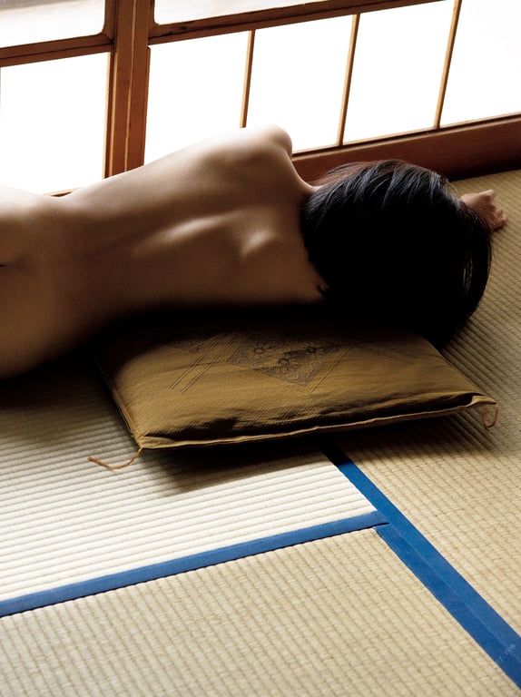 图片[20]-#新藤まなみ写真集『Ｑｕｅｅｎｓ』 - 全本免费在线观看-阅图吧