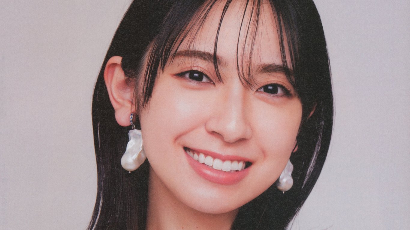 Miku Kanemura 金村美玖 – 1st Photobook Compass 罗针盘 (2022-12-20) - 阅图吧-阅图吧