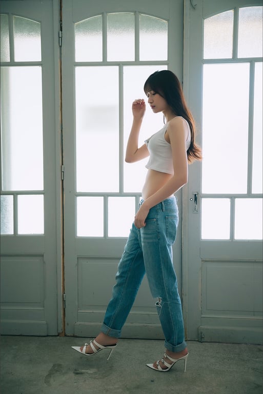 图片[13]-2024.10.01 貝賀琴莉「鸟鸣」【Young Champion Diggra】 - 在线免费观看-阅图吧