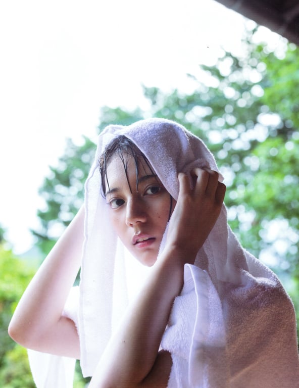 图片[106]-Nao Kosaka 小坂菜绪 1st Photobook - Who are you 你是谁 (2021-06-29) (Canon scan) - 在线免费观看-阅图吧