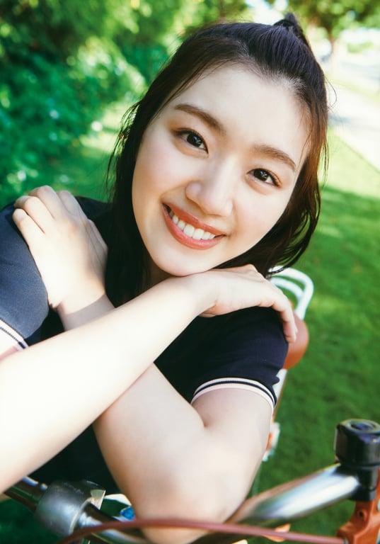 图片[127]-2024.12.17 佐佐木美玲1st写真集「阳光洒落的游行」 - 在线免费观看-阅图吧