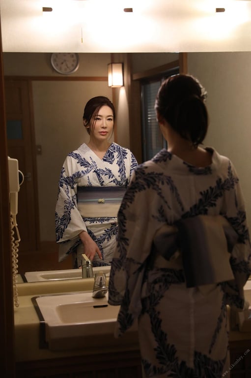 图片[31]-#Kazuko Iwamoto 岩本和子 – Bad travel 禁忌的旅情 (2018-08-06) - 全本免费在线观看-阅图吧