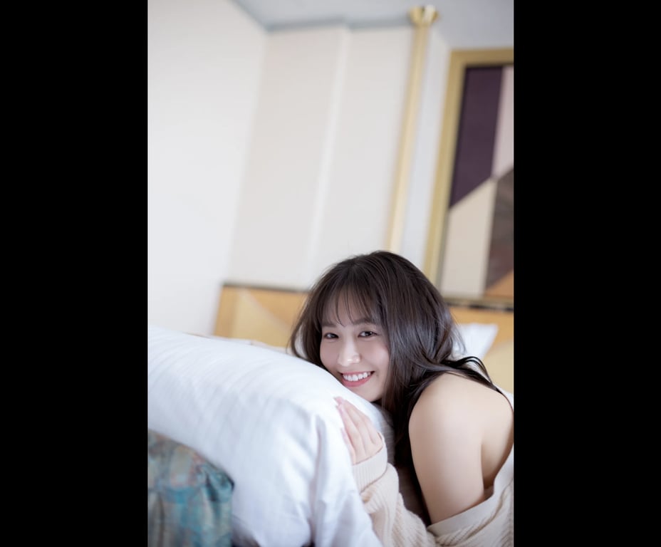 [FRIDAY] 2022.03.24 【毕业纪念】志田音音「全新22张照片」大公开 - 在线免费观看-阅图吧