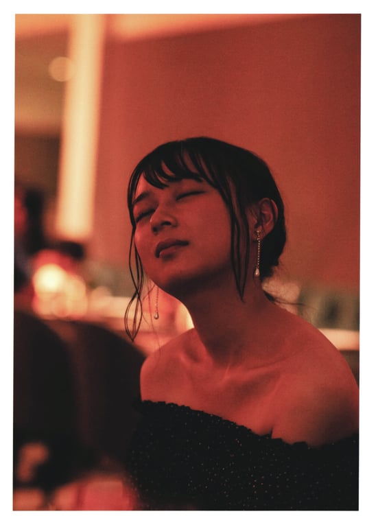 图片[92]-Ayane Suzuki 鈴木絢音 - 1st Photobook The angle of the light 光之角度 (2020-11-10) - 在线免费观看-阅图吧