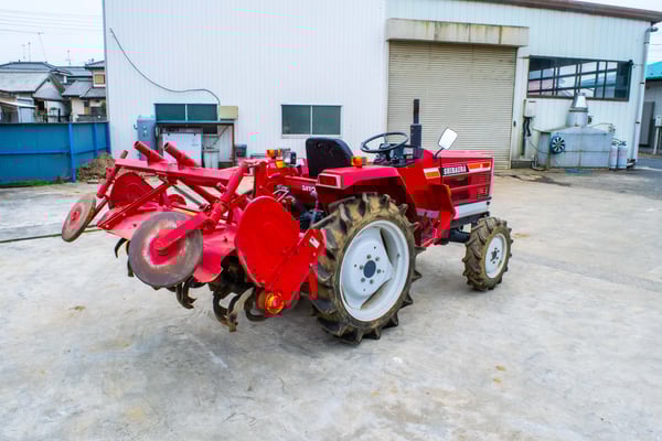 値下げ!!　シバウラ　トラクター　38馬力 値下げ!! シバウラ トラクター 38馬力