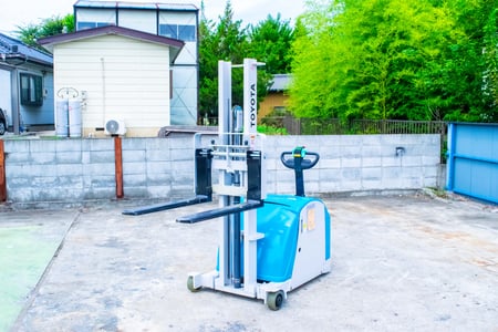 トヨタL＆F・フォークリフト・3HFW9の1枚目画像