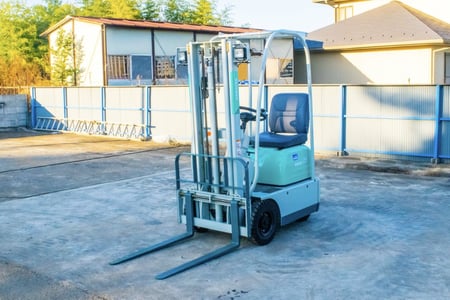 コマツ・フォークリフト・FB05-3 | クロバト農機具販売 コマツ・フォークリフト・FB05-3 | クロバト農機具販売