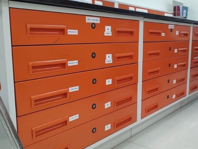 HPLC Column Cabinate