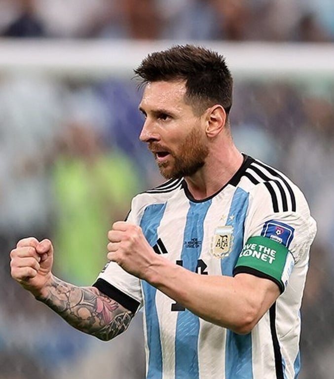 リオネル・メッシ アルゼンチン対メキシコ FIFA 2022（写真提供：Hossein Zohrevand）