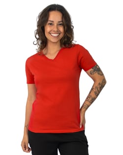 Camiseta Gola V Feminina de Algodão Premium Vermelha