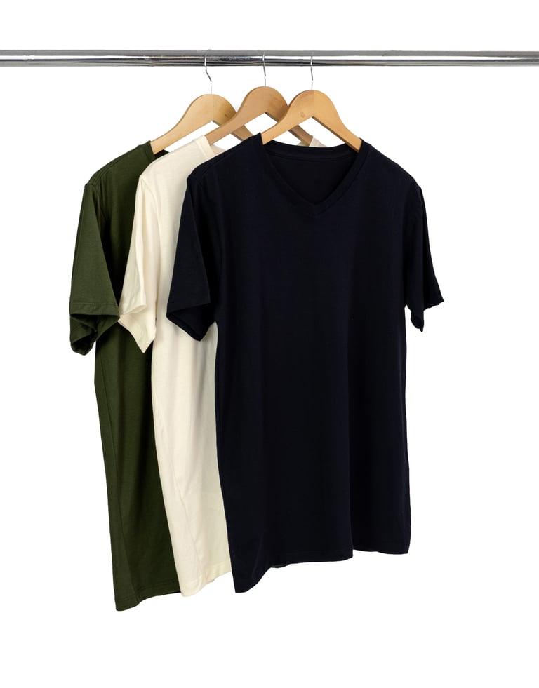 Kit 3 Camisetas Gola V de Algodão Premium 7