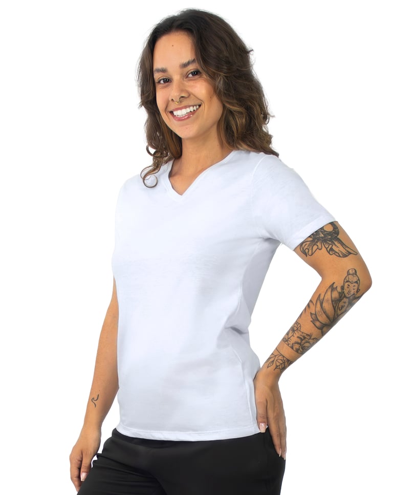 Camiseta Gola V Feminina de Algodão Premium Branca