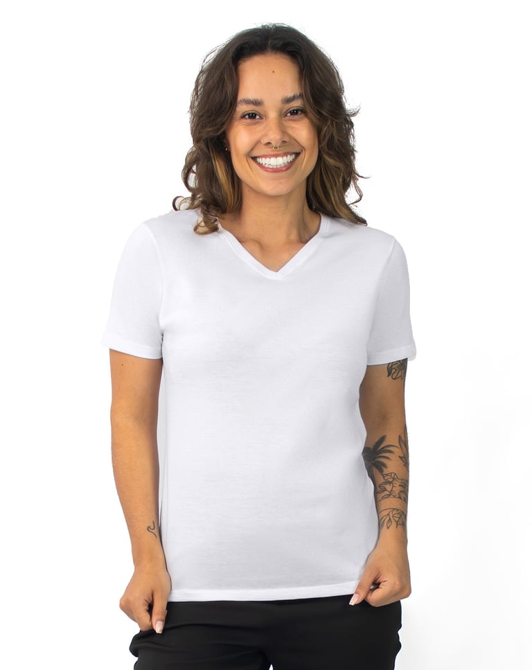 Kit 3 Camisetas Gola V Feminina de Algodão Premium 01