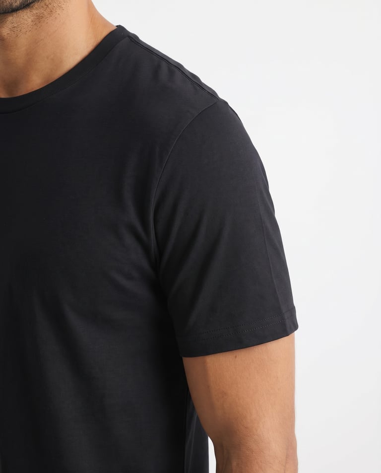 Camiseta de Algodão Premium Preta