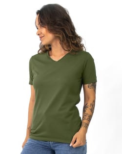 Camiseta Gola V Feminina de Algodão Premium Verde Militar